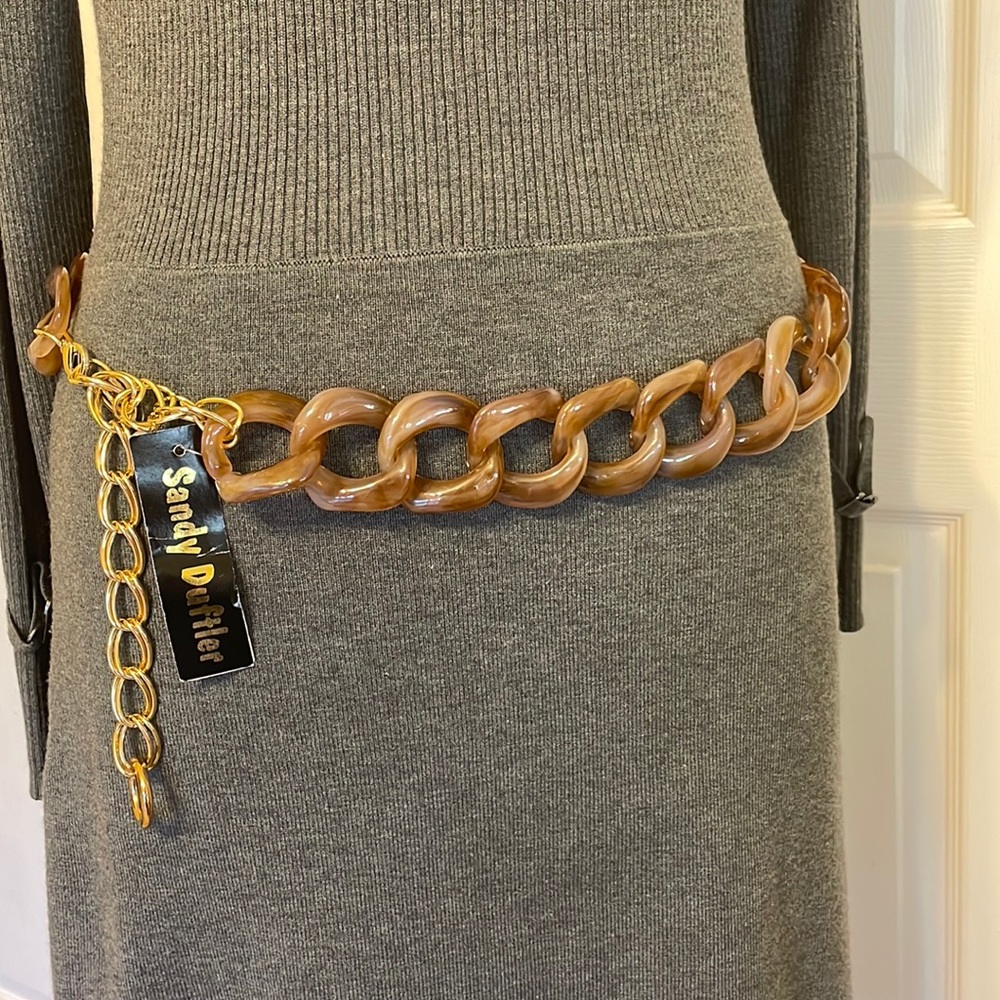 New Sandy Duftler Adjustable Link Belt in terrific colors - -gold chain clasp